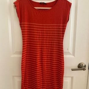 Red bodycon dress
